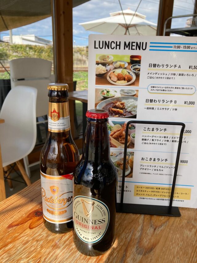 2025.10.24.
こんにちは、こたま食堂です♪
・
秋晴れ⭐️寒暖差の激しい日々です。
しっかり睡眠とバランス良いお食事で
秋イベント🍂楽しみましょう♪
・
本日日替わりランチ
A
メインメニュー表どれでもOK
・
B
ハヤシライス
・
ドライカレー
・
オムライス
・
皆様のお越しをお待ちしております♪
・
⚠️お知らせ
明日10/25（土）はランチ・ディナータイムは
都合によりお休みします。
ご理解ご了承の程よろしくお願いします。
・
#こたま食堂#できたて#あげたて#ご飯おかわり3杯までOK#宮前駅周辺#和歌山ランチ#洋食と家庭料理#和歌山南ICより車で15分#電車が見られるお店#テラス席ペット同伴可